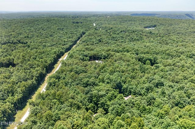 1007 Parkstown Ext, Wilder, TN 38589