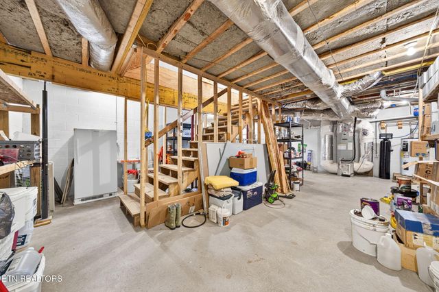 1007 Parkstown Ext, Wilder, TN 38589