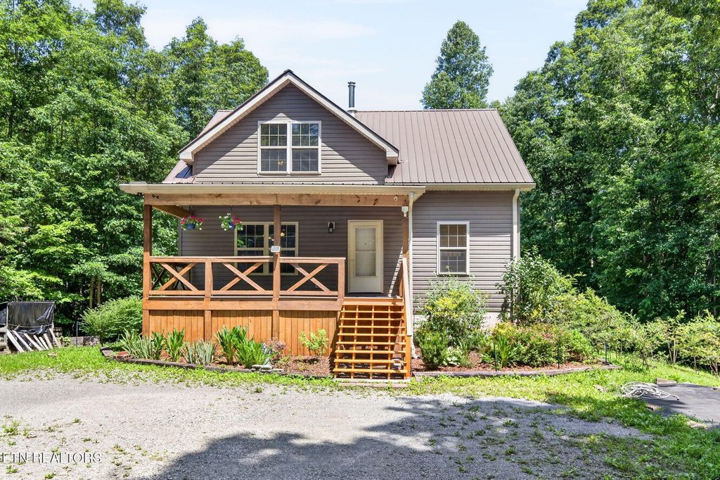 1007 Parkstown Ext, Wilder, TN 38589