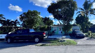 5330 NW 182nd St, Miami Gardens, FL 33055