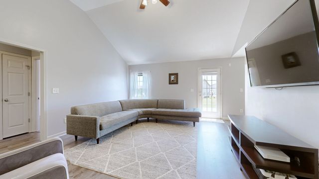 3006 Ping Ct, Spring Hill, TN 37174