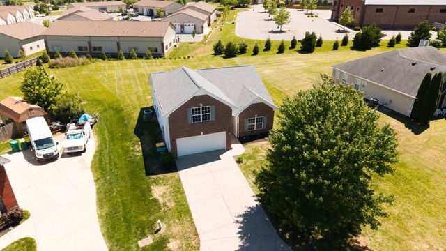 3006 Ping Ct, Spring Hill, TN 37174