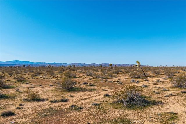 58459 Starlight Mesa Road, Yucca Valley, CA 92284
