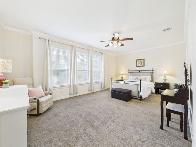 22 Tassia Lane, Pasadena, TX 77058