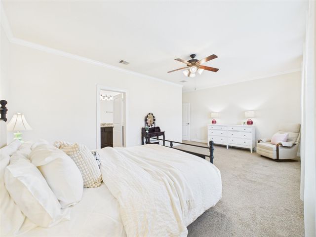 22 Tassia Lane, Pasadena, TX 77058