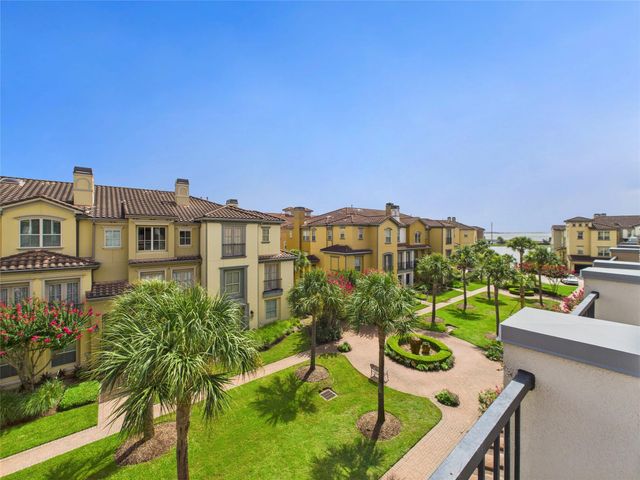 22 Tassia Lane, Pasadena, TX 77058