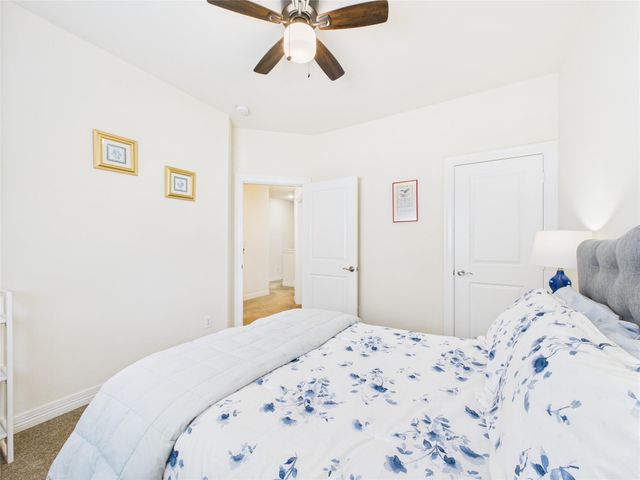 22 Tassia Lane, Pasadena, TX 77058