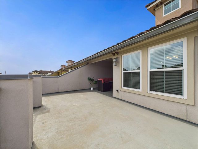 22 Tassia Lane, Pasadena, TX 77058