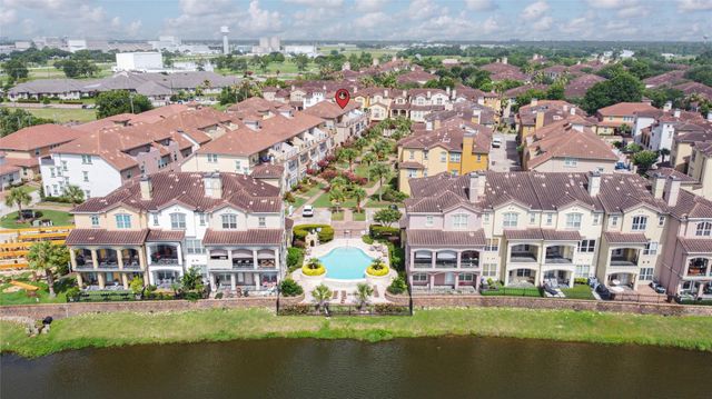 22 Tassia Lane, Pasadena, TX 77058