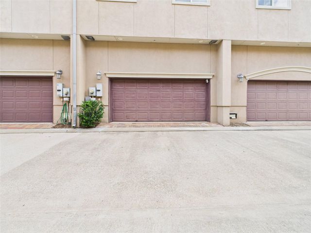 22 Tassia Lane, Pasadena, TX 77058