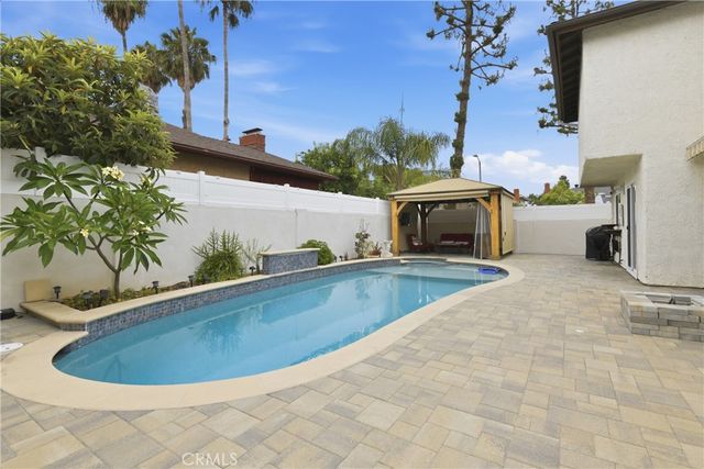 6369 Nestle, Los Angeles, CA 91335