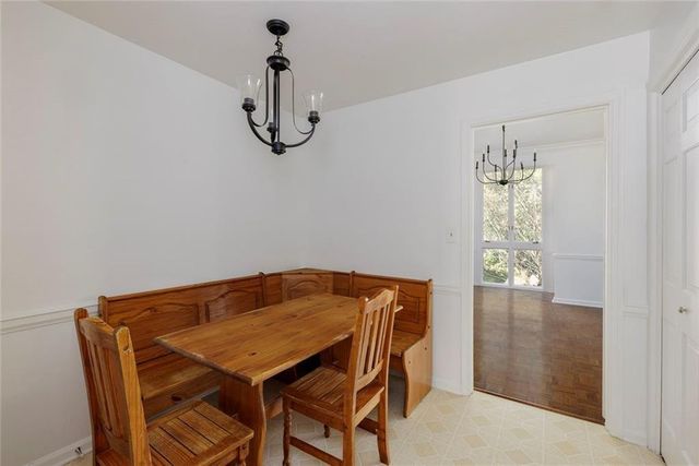 49 Willow NE, Atlanta, GA 30342