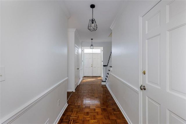 49 Willow NE, Atlanta, GA 30342