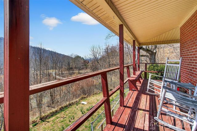 1306 Fork Mountain Road, Bakersville, NC 28705