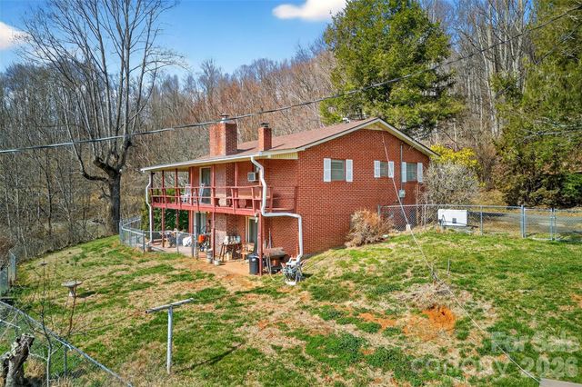 1306 Fork Mountain Road, Bakersville, NC 28705