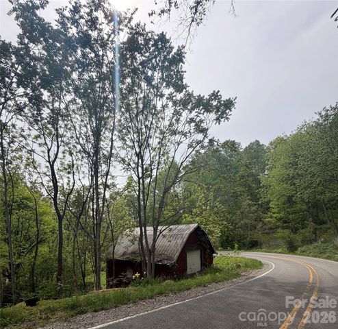 1306 Fork Mountain Road, Bakersville, NC 28705