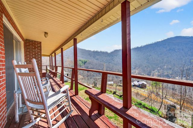 1306 Fork Mountain Road, Bakersville, NC 28705