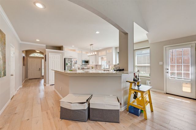 2112 Wallbrook Drive, Lewisville, TX 75067