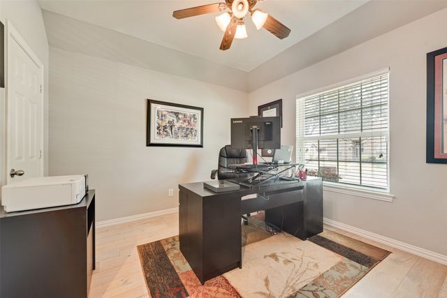 2112 Wallbrook Drive, Lewisville, TX 75067