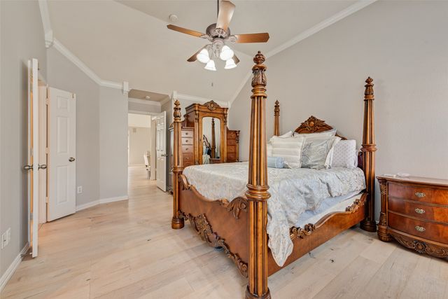 2112 Wallbrook Drive, Lewisville, TX 75067