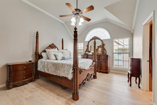 2112 Wallbrook Drive, Lewisville, TX 75067