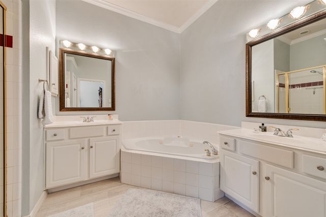 2112 Wallbrook Drive, Lewisville, TX 75067