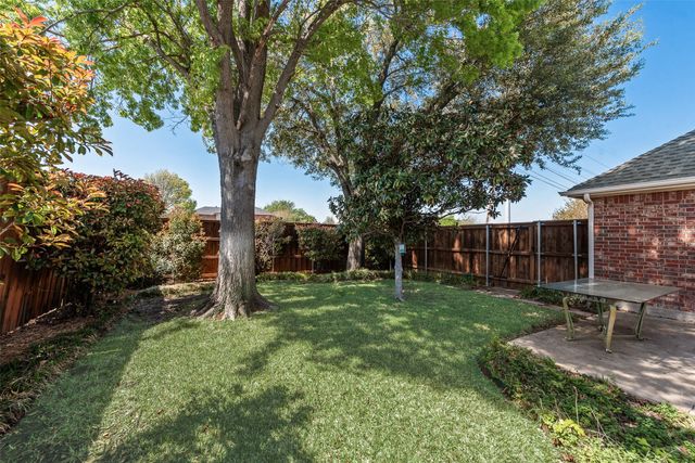 2112 Wallbrook Drive, Lewisville, TX 75067