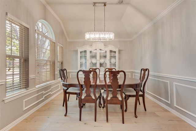 2112 Wallbrook Drive, Lewisville, TX 75067