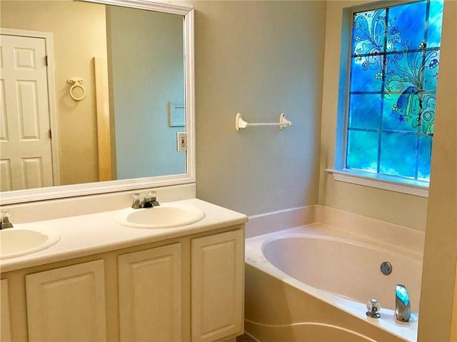 363 Chase Marion Way, Mcdonough, GA 30253