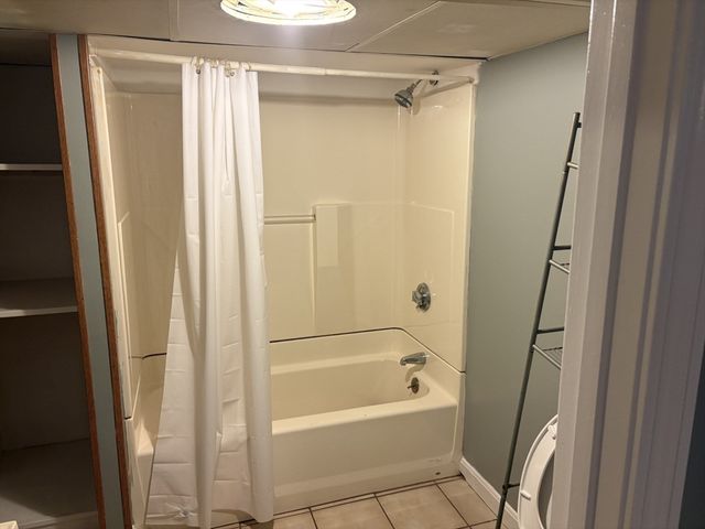 610 Killingly 1, Johnston, RI 02919