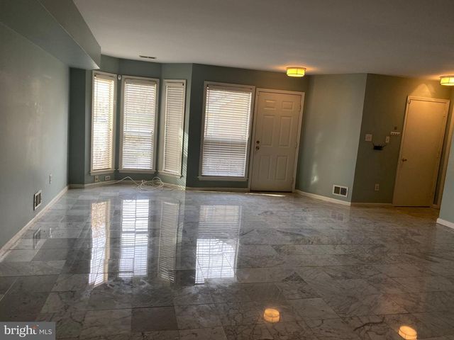 4 KENSINGTON CT, Princeton, NJ 08540