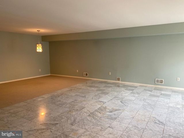 4 KENSINGTON CT, Princeton, NJ 08540