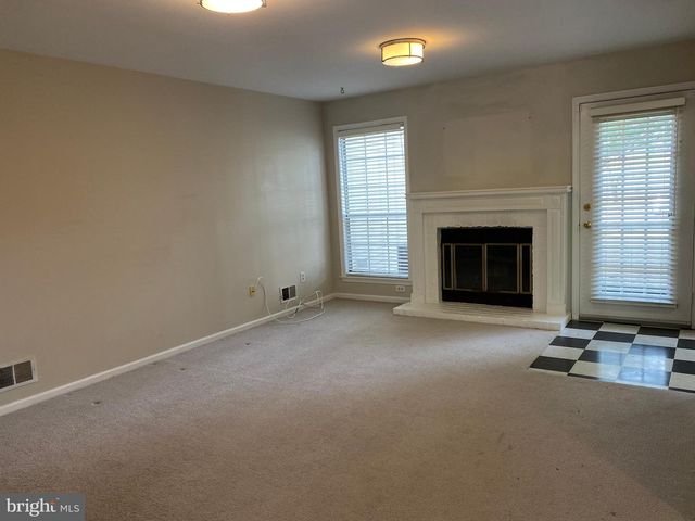 4 KENSINGTON CT, Princeton, NJ 08540