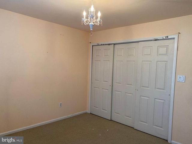 4 KENSINGTON CT, Princeton, NJ 08540
