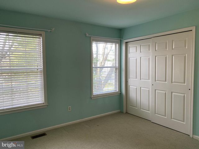 4 KENSINGTON CT, Princeton, NJ 08540