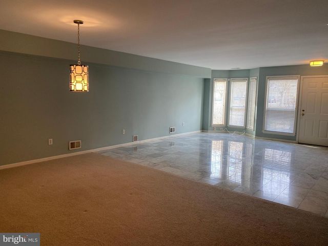 4 KENSINGTON CT, Princeton, NJ 08540