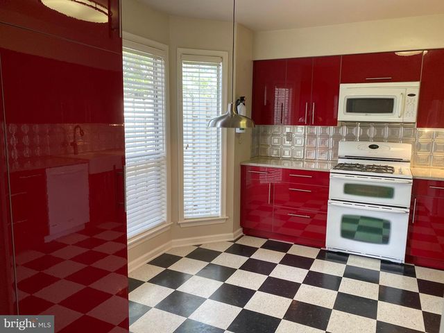 4 KENSINGTON CT, Princeton, NJ 08540