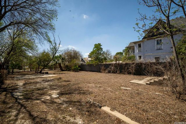810 Mason, San Antonio, TX 78208
