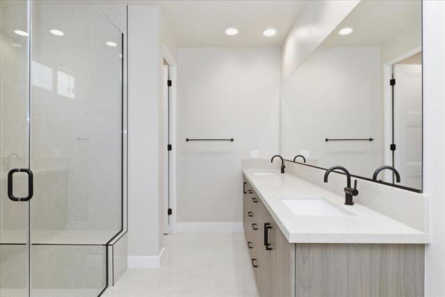 41867 Volare Court, Bermuda Dunes, CA 92203