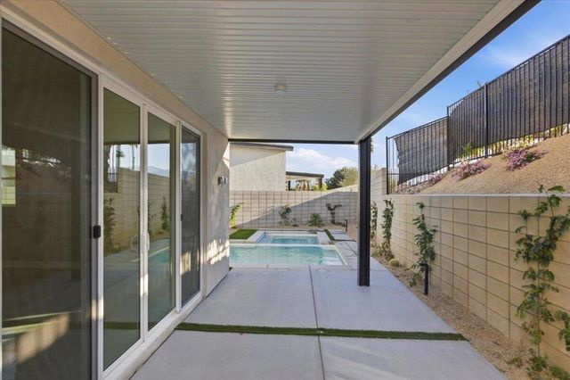 41867 Volare Court, Bermuda Dunes, CA 92203