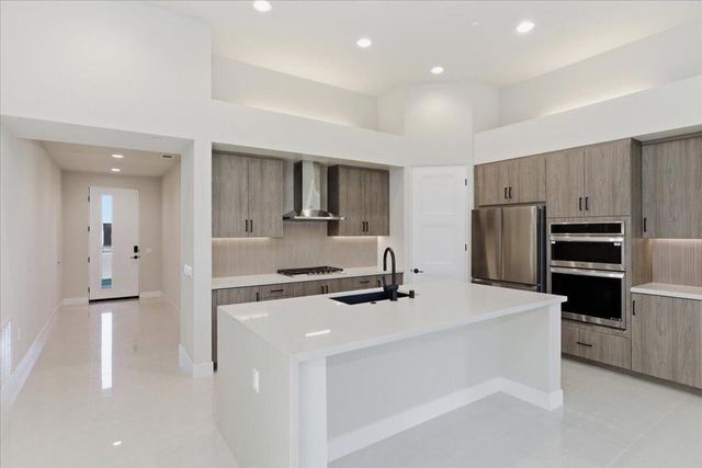 41867 Volare Court, Bermuda Dunes, CA 92203