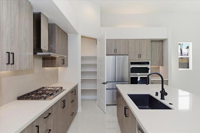 41867 Volare Court, Bermuda Dunes, CA 92203