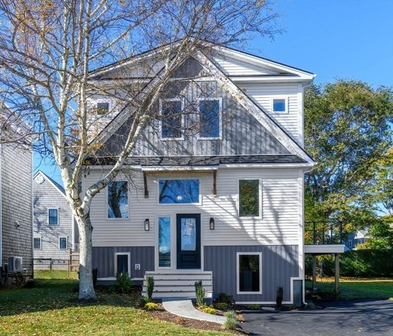 91 Houston Avenue, Newport, RI 02840