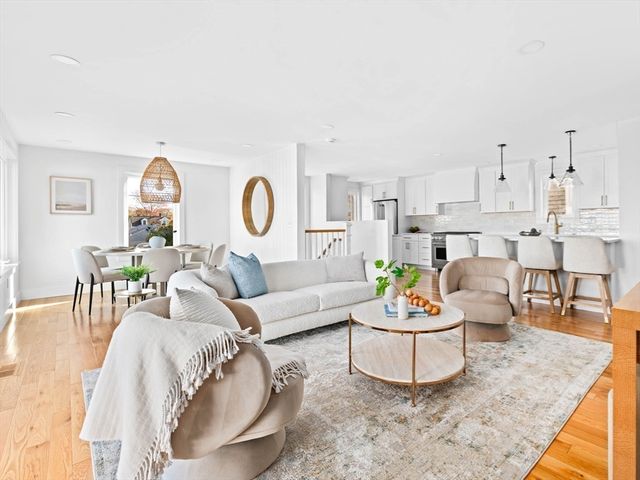 91 Houston Avenue, Newport, RI 02840