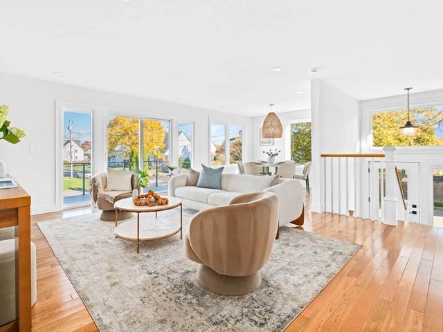 91 Houston Avenue, Newport, RI 02840