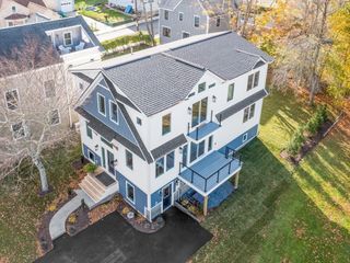 91 Houston Avenue, Newport, RI 02840