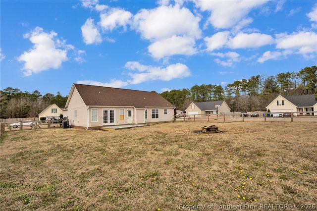 160 Moorea Drive, Raeford, NC 28376