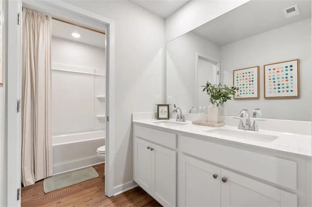 8027 Dickens Drive, Fairburn, GA 30213