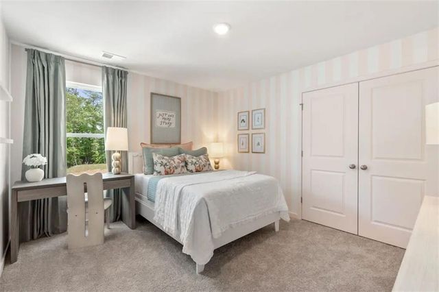 8027 Dickens Drive, Fairburn, GA 30213
