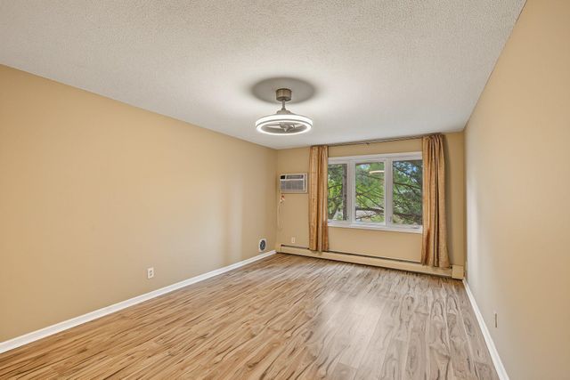 3200 Virginia Avenue S 215, Saint Louis Park, MN 55426